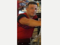 Tanar serios caut tanara